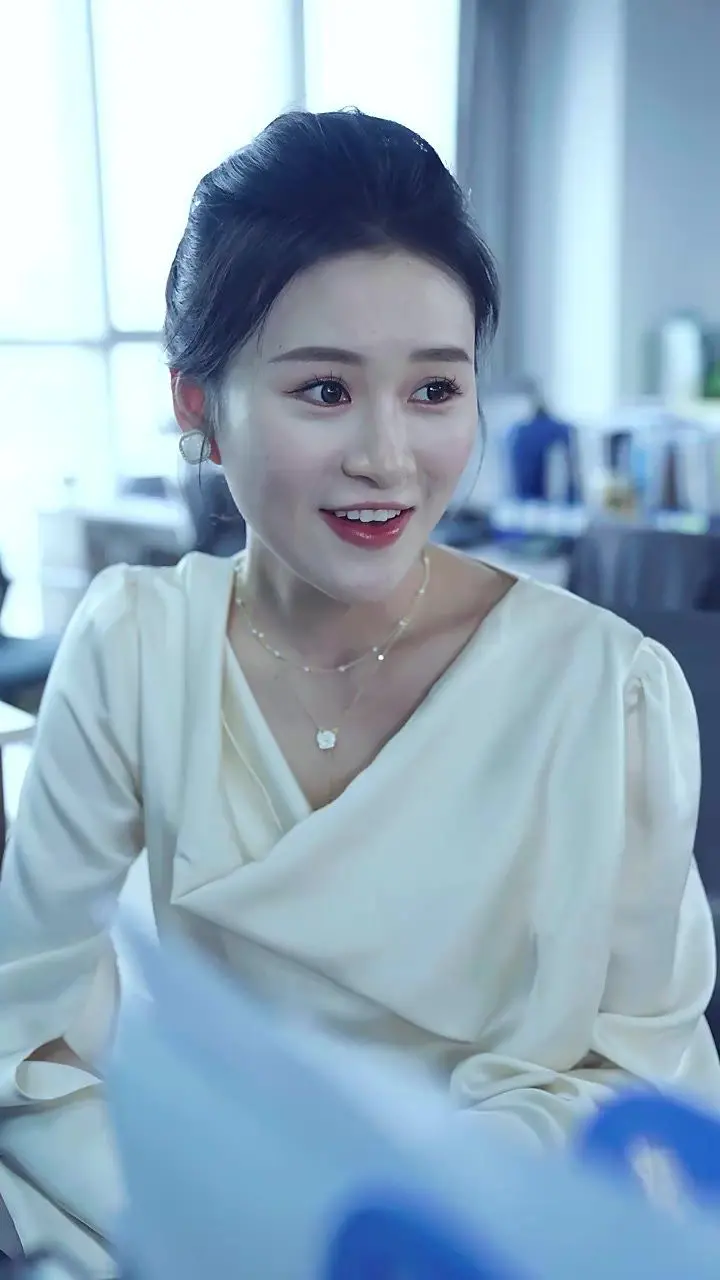 《最强打工妹》：小人物的逆袭之路，笑着流泪的励志喜剧！